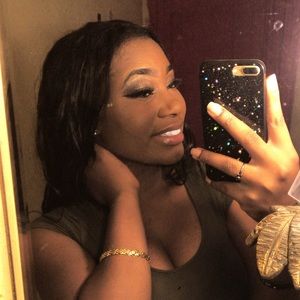 Meet your Posher, Lindsey